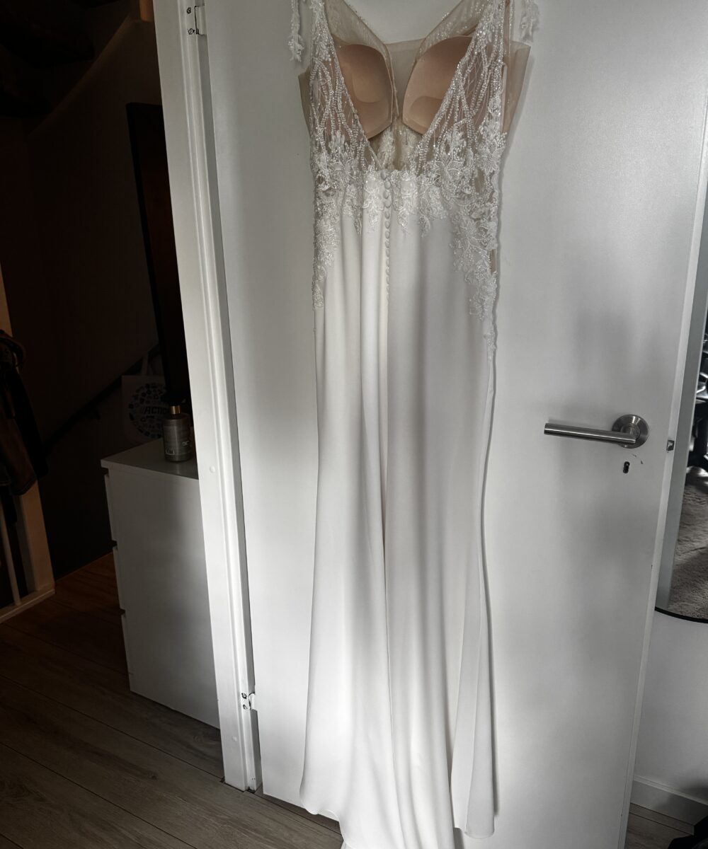 Elegante Trouwjurk met kant en open rug