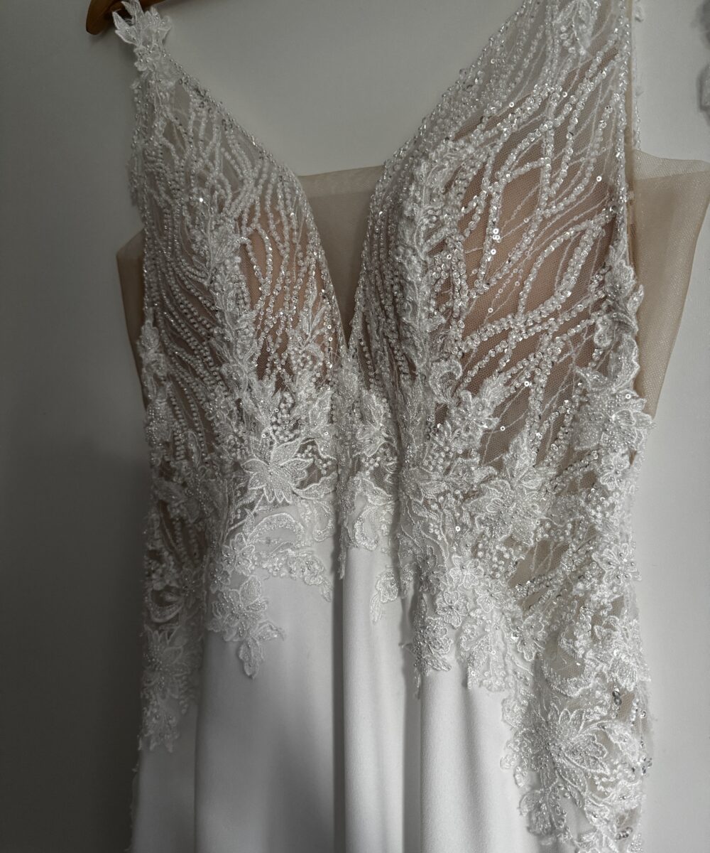 Elegante Trouwjurk met kant en open rug