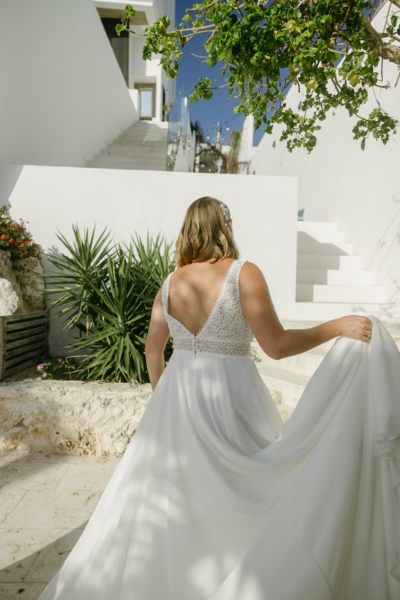 Boho Lace & Chiffon Wedding Dress (Size 40)