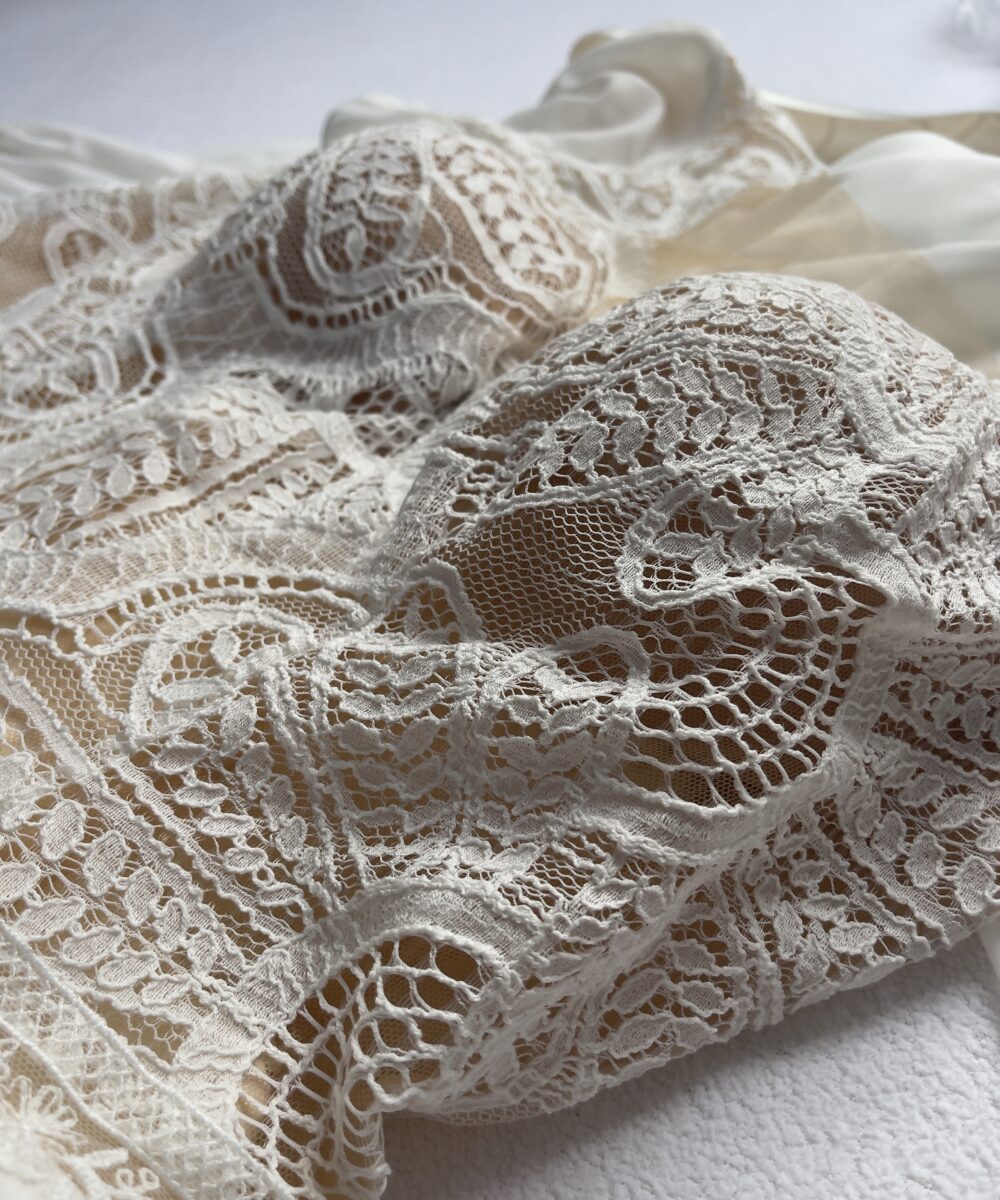 Prachtige trouwjurk Becca uit de Mystical Collection van GBS Hervé Paris