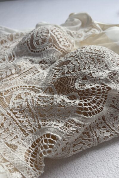 Prachtige trouwjurk Becca uit de Mystical Collection van GBS Hervé Paris