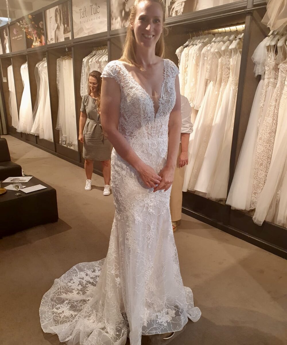 Ronald Joyce jurk Sakura 2022/2023