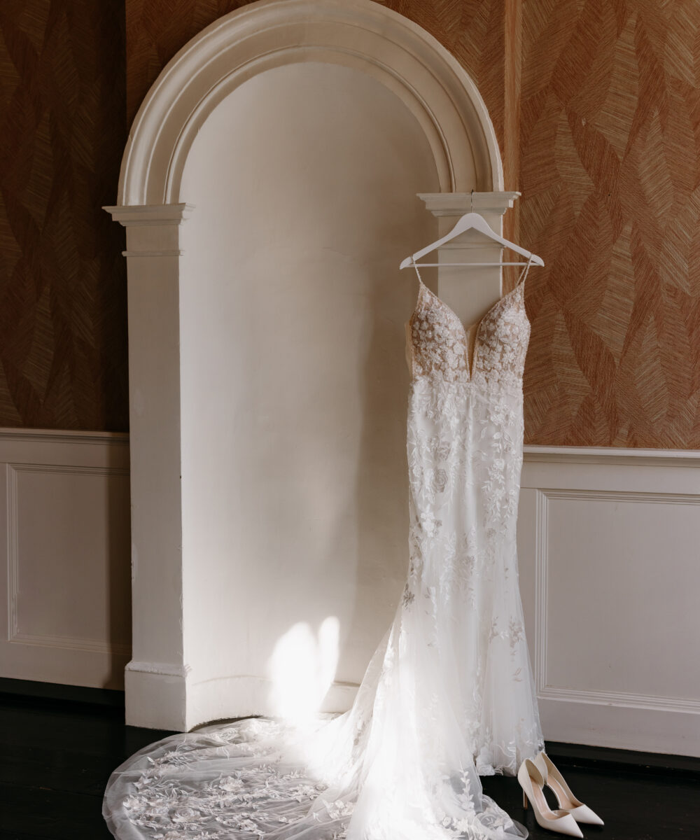 Mermaid trouwjurk+ lange sluier in perfecte staat