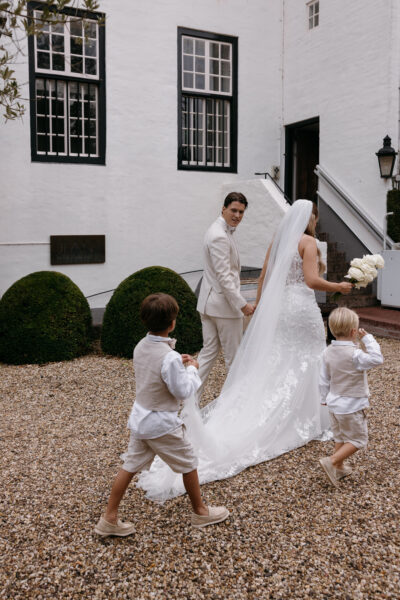 Mermaid trouwjurk+ lange sluier in perfecte staat