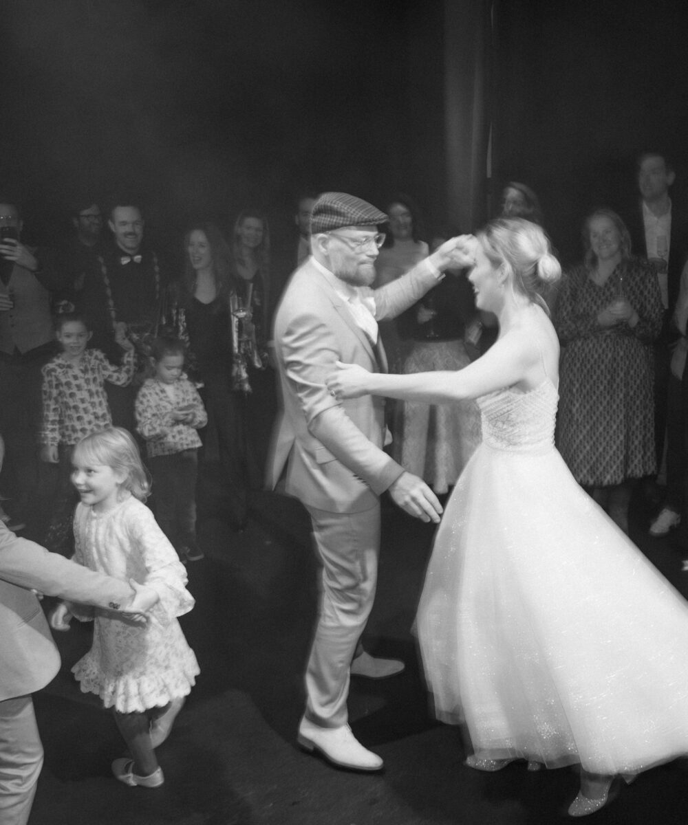 Korte trouwjurk met kralen