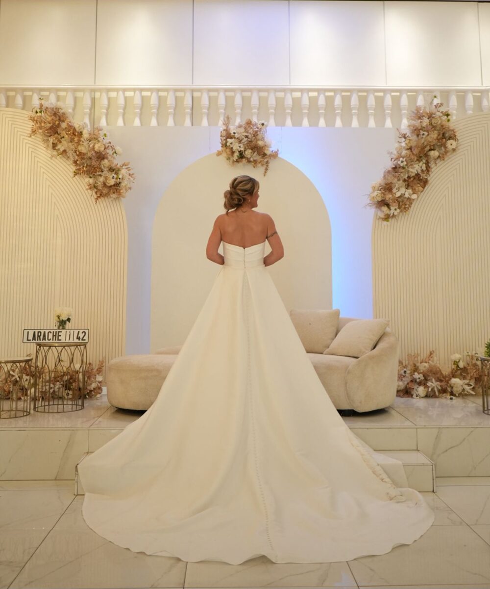 Strapless jurk met strik en of overrok