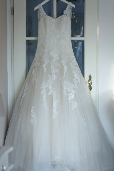 Romantische trouwjurk incl. sluier, als nieuw (1x gedragen, direct gereinigd)