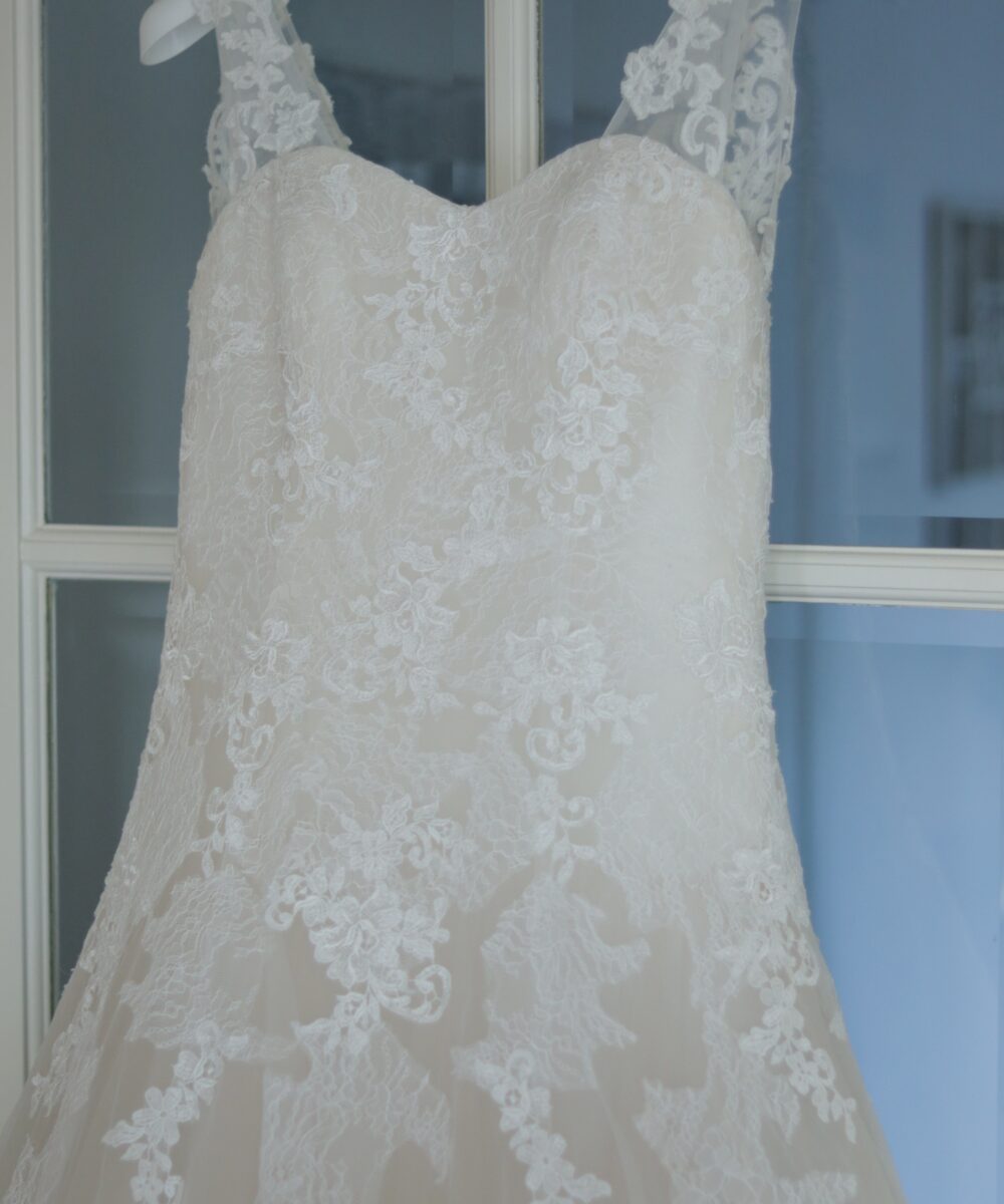 Romantische trouwjurk incl. sluier, als nieuw (1x gedragen, direct gereinigd)