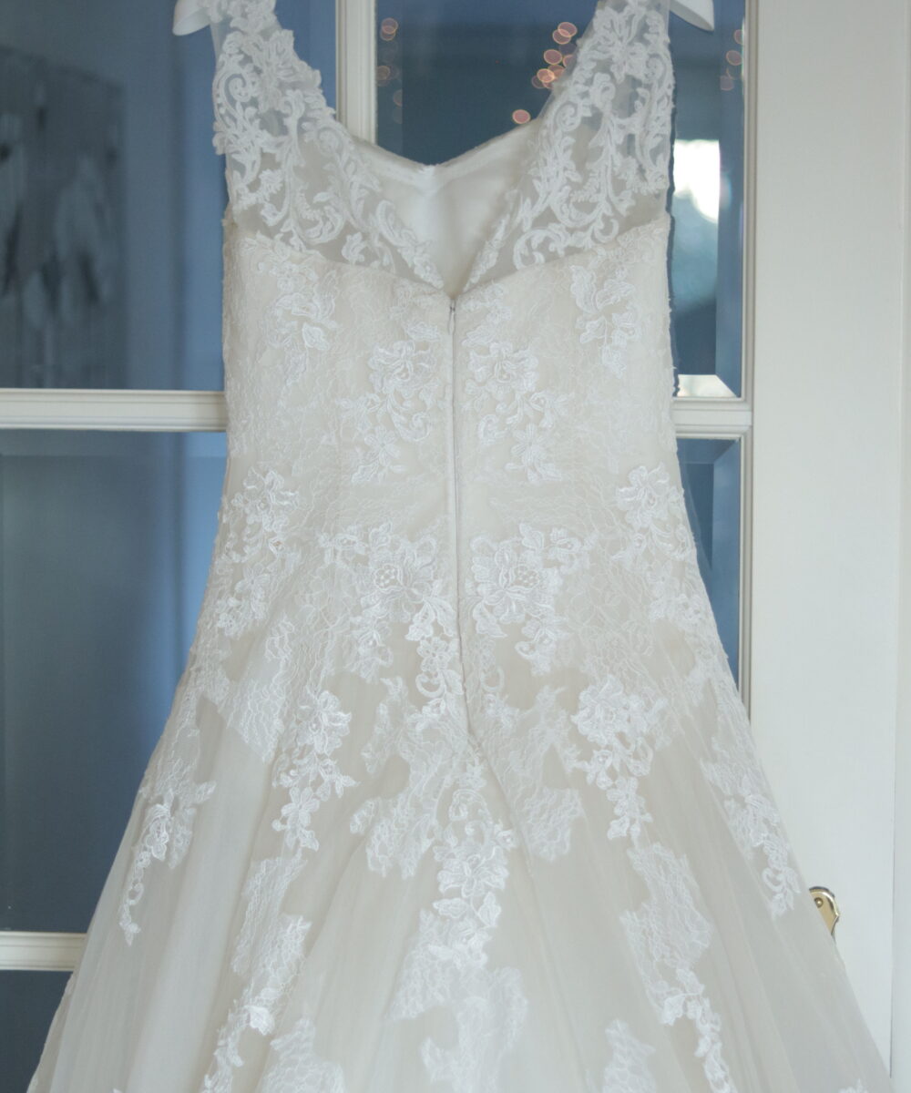 Romantische trouwjurk incl. sluier, als nieuw (1x gedragen, direct gereinigd)