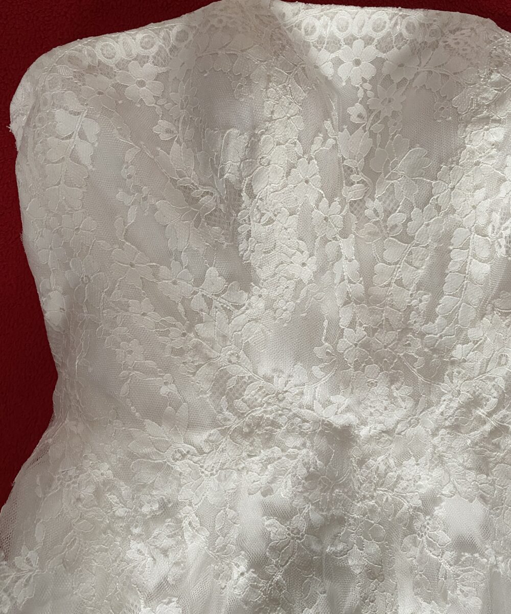 Trouwjurk mt 34/36 strapless kort Assepoester