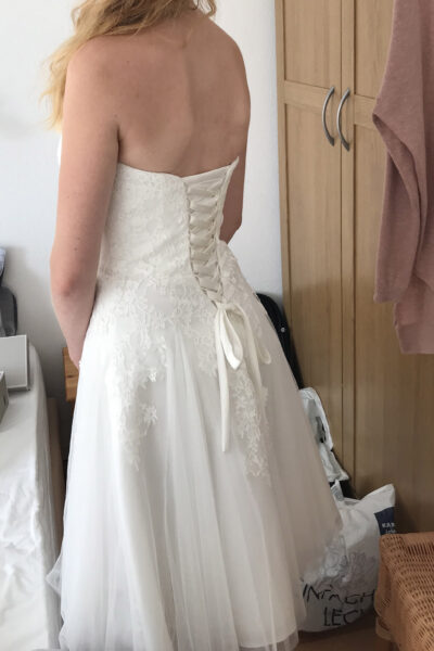 Trouwjurk mt 34/36 strapless kort Assepoester