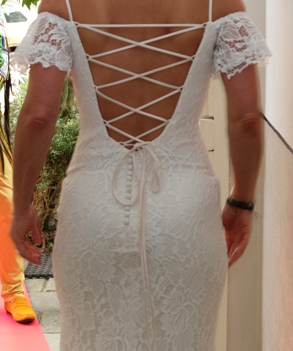 Trouwjurk (Lillian West)