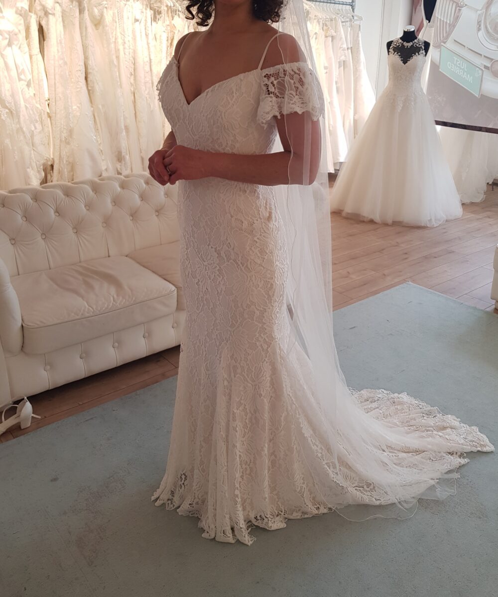 Trouwjurk (Lillian West)