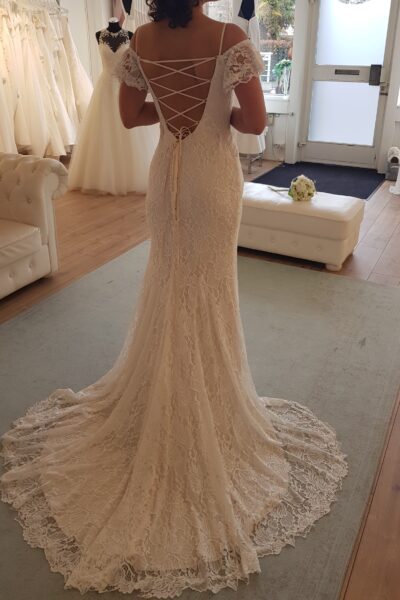 Trouwjurk (Lillian West)