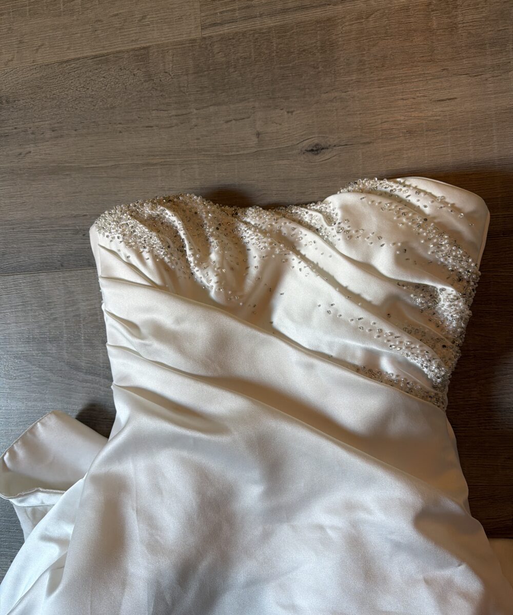 Prachtige Maggie Sottero prinses strapless jurk