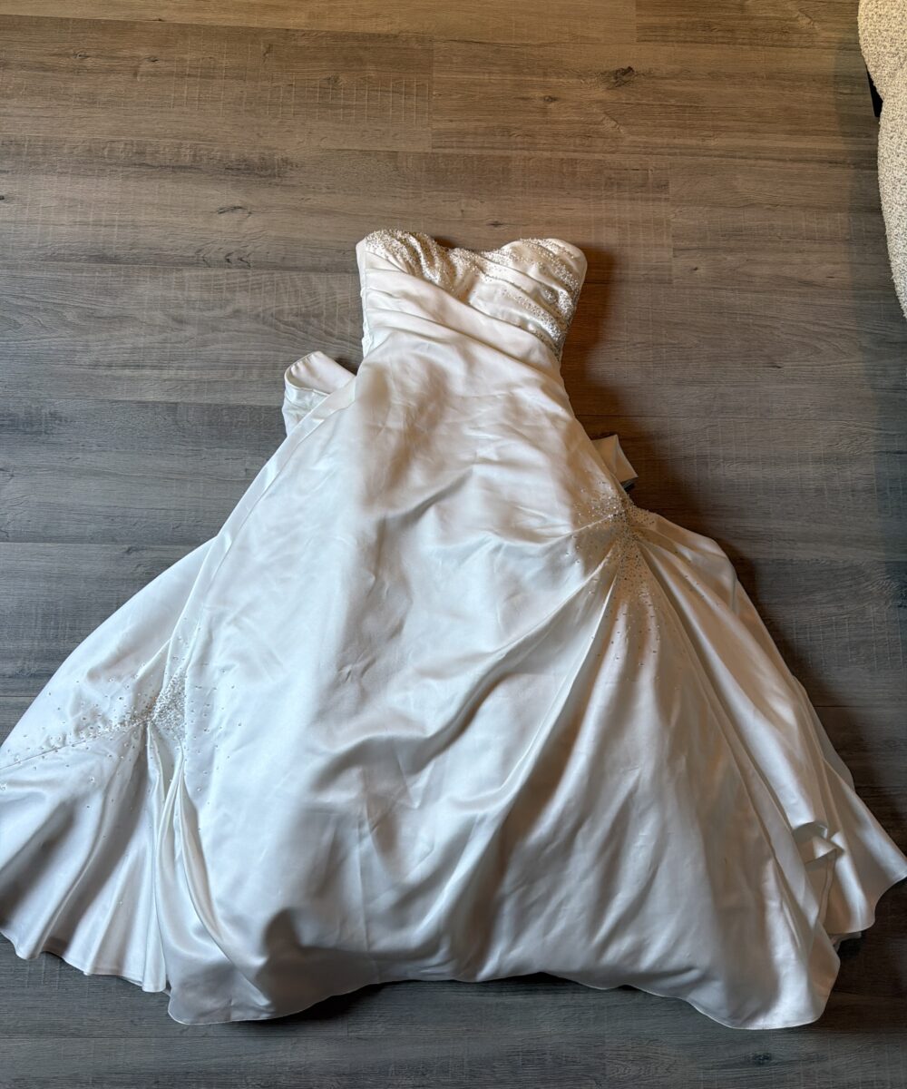 Prachtige Maggie Sottero prinses strapless jurk