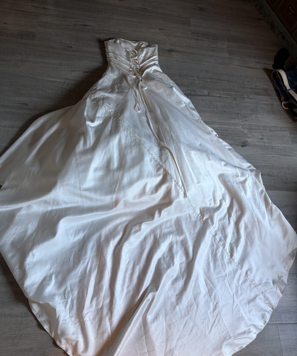 Prachtige Maggie Sottero prinses strapless jurk