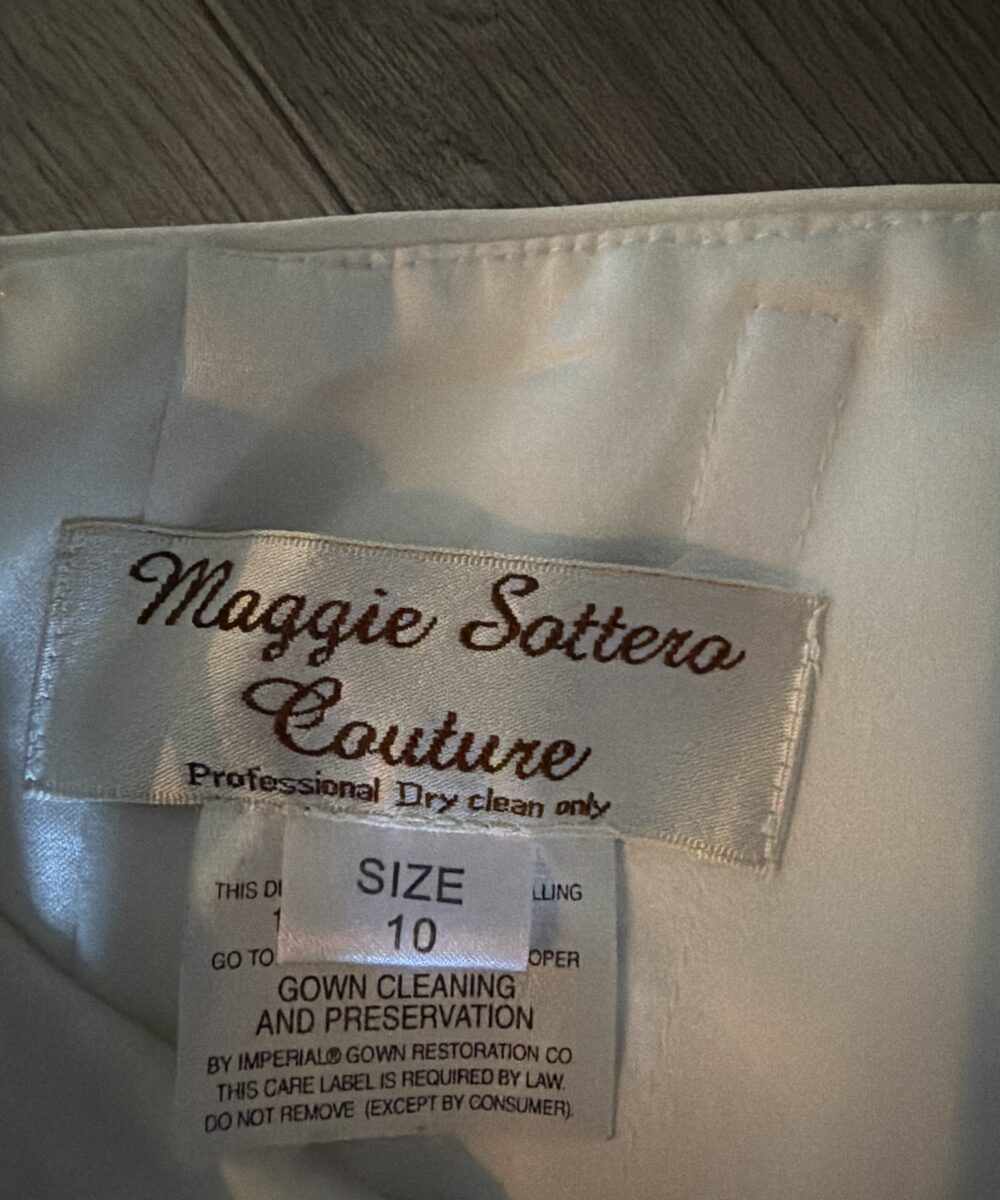 Prachtige Maggie Sottero prinses strapless jurk