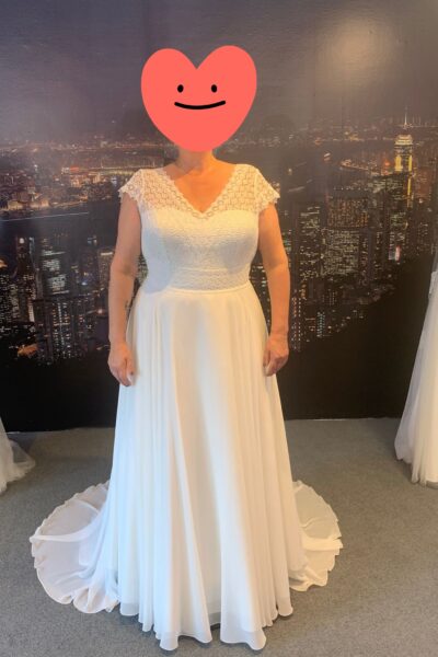 Bruidsjurk Ivory van Anneke & John bruidsmode - Nieuw!