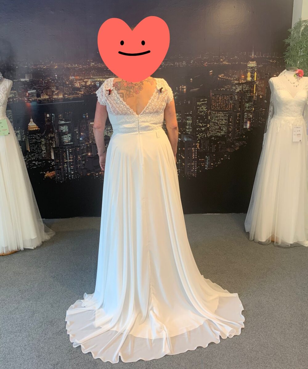 Bruidsjurk Ivory van Anneke & John bruidsmode - Nieuw!