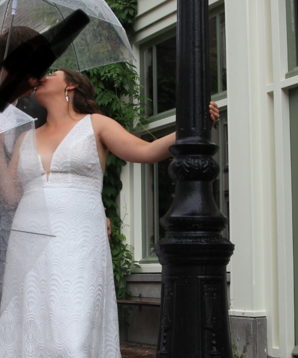 Mooie kanten trouwjurk