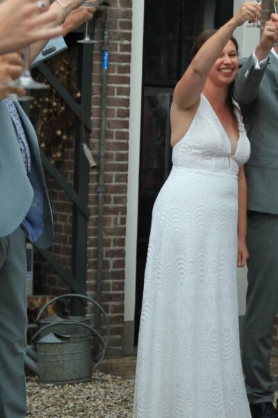 Mooie kanten trouwjurk