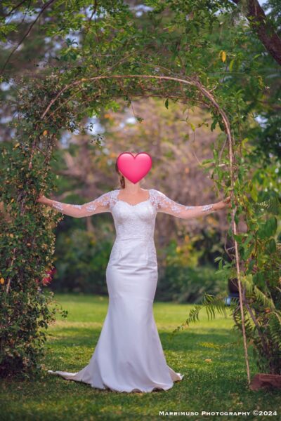 Elegante Ivoorkleurige trouwjurk