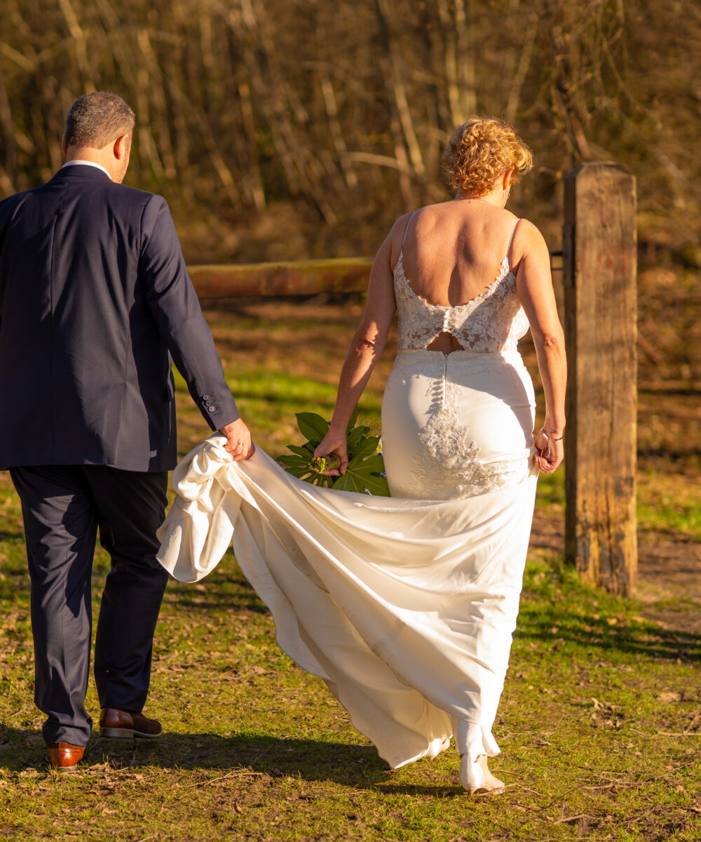 Ivoorkleurige trouwjurk