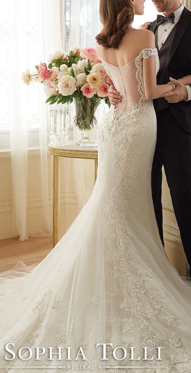 Gloednieuwe jurk van Sophia Tolli!
