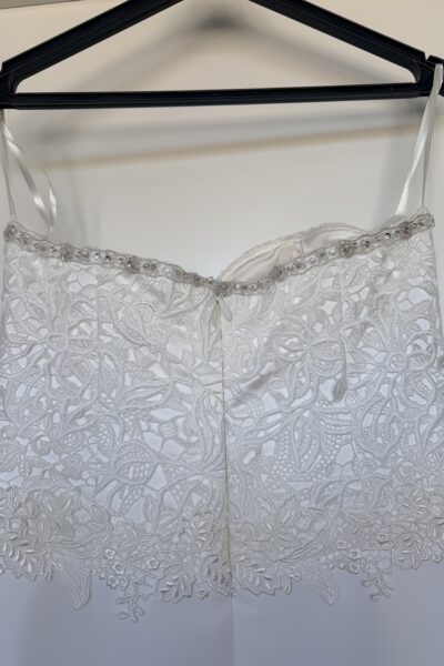 Prachtige trouwjurk, elegant, stralend.