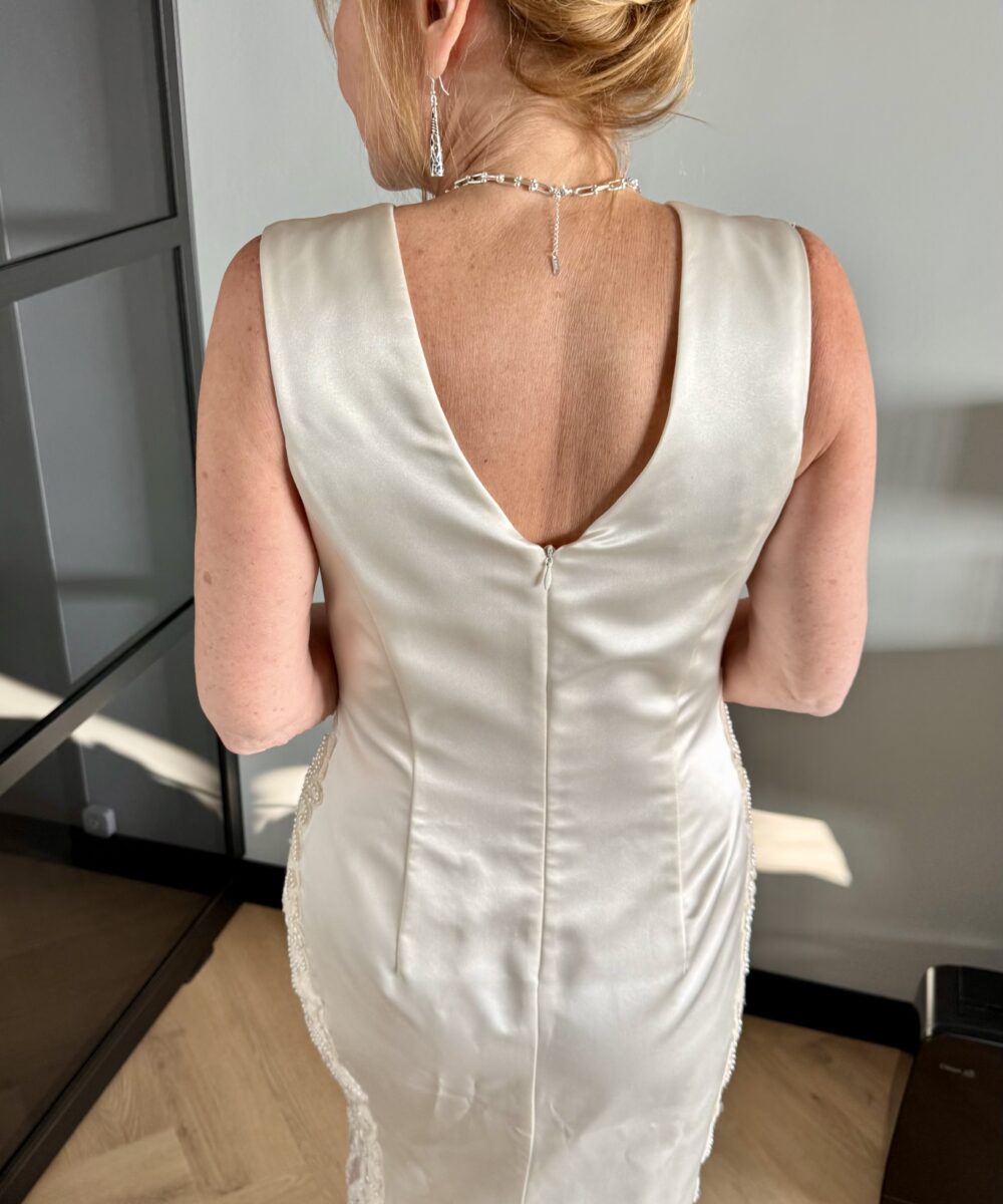 Vintage 1998 Jessica McClintock Full-Length Shift Dress – Sheer Lace & Pearl Detail