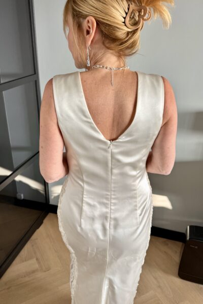 Vintage 1998 Jessica McClintock Full-Length Shift Dress – Sheer Lace & Pearl Detail