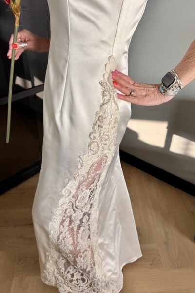 Vintage 1998 Jessica McClintock Full-Length Shift Dress – Sheer Lace & Pearl Detail