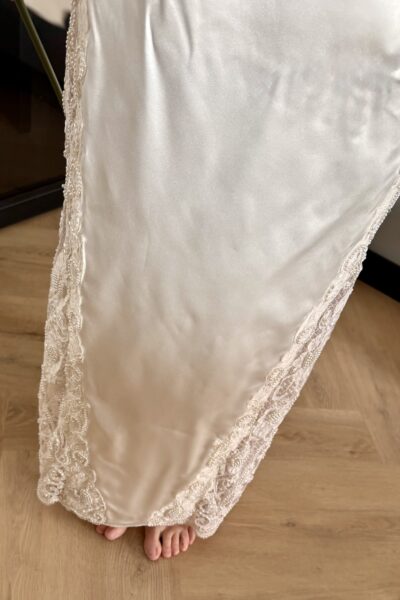 Vintage 1998 Jessica McClintock Full-Length Shift Dress – Sheer Lace & Pearl Detail