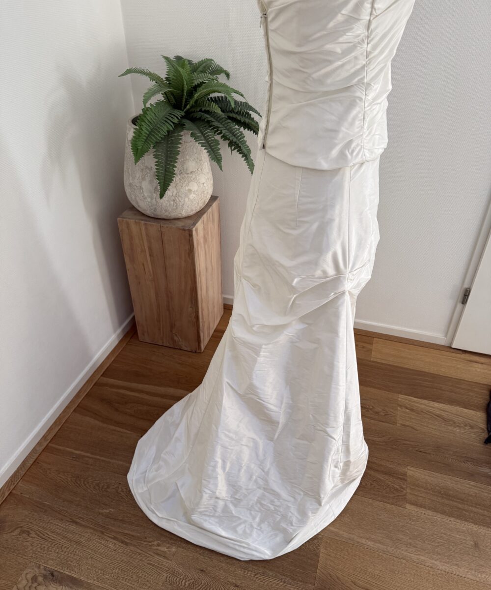 Halterjurk taftzijde ivoor 38