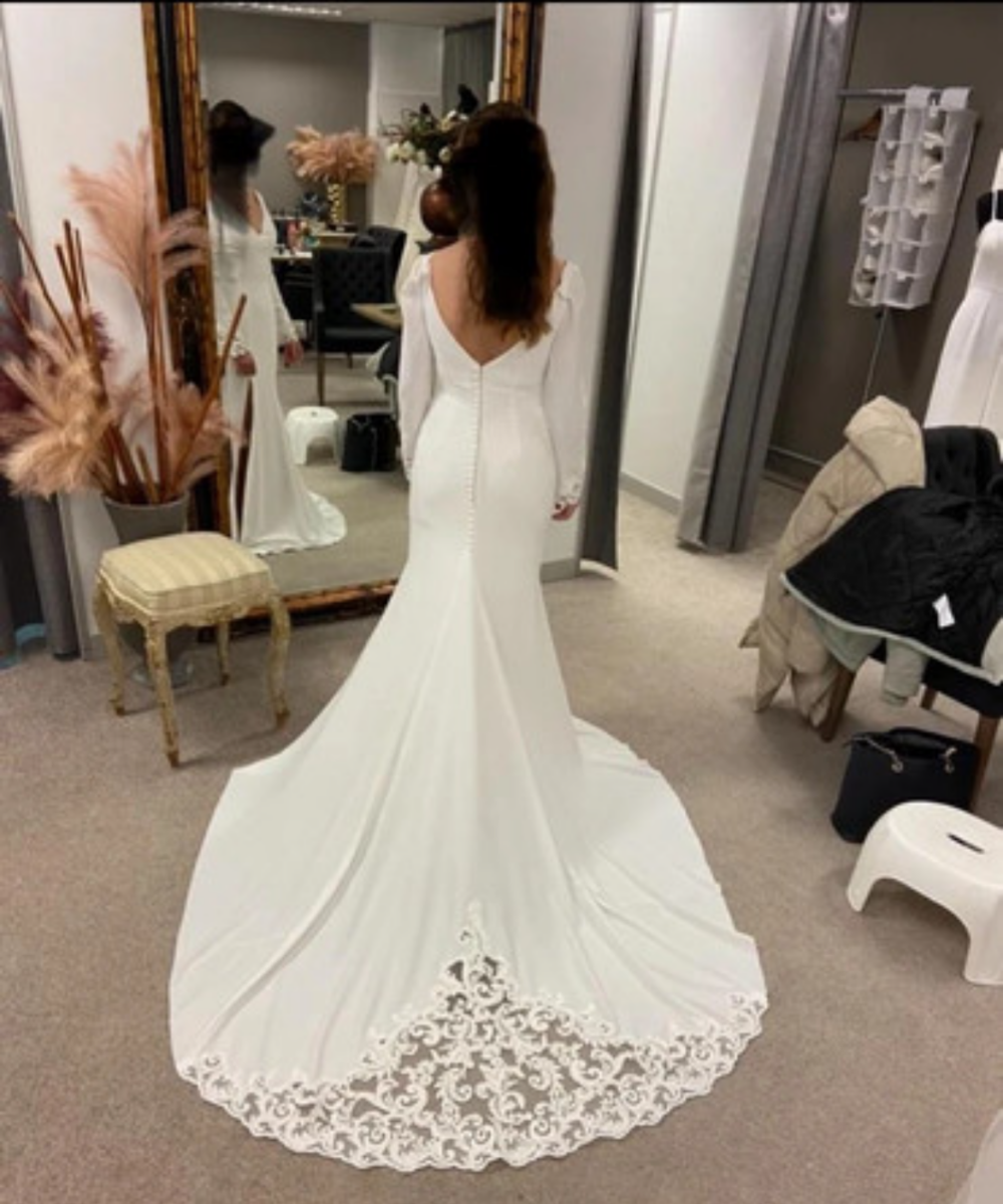 Trouwjurk incl sluier(nieuw en ongedragen)