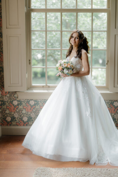 Bianco Evento Limited Antiopa met accessoires