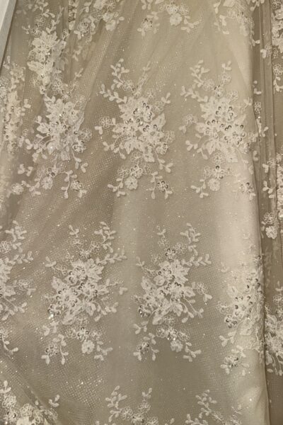 Franse kanten op maat gemaakte trouwjurk in maat 40