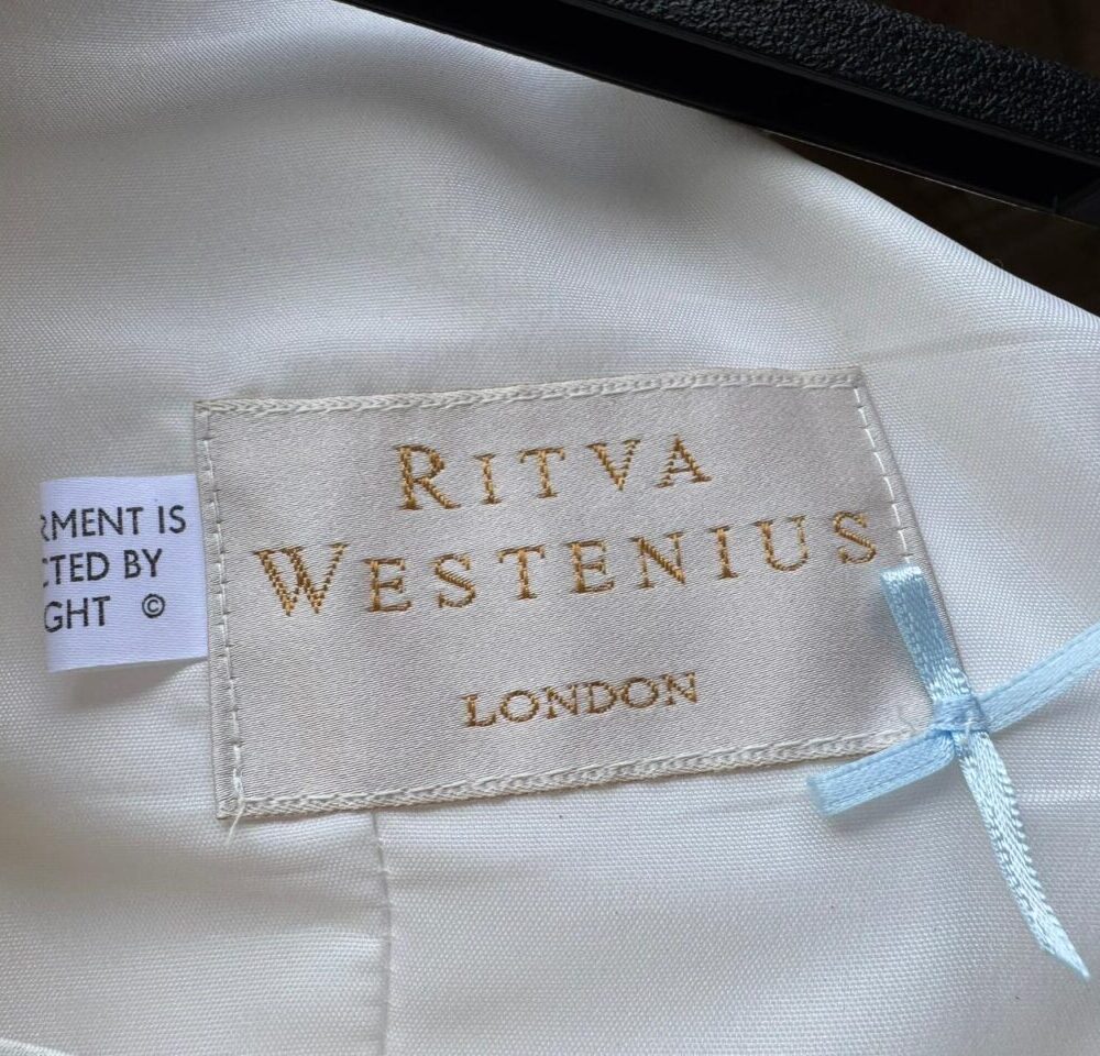 Prachtige Ritva Westenius trouwjurk