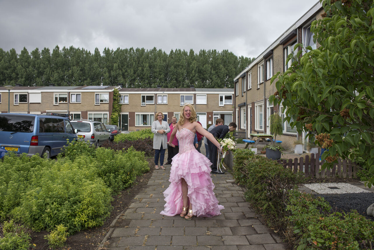 Unieke Roze trouwjurk met korset