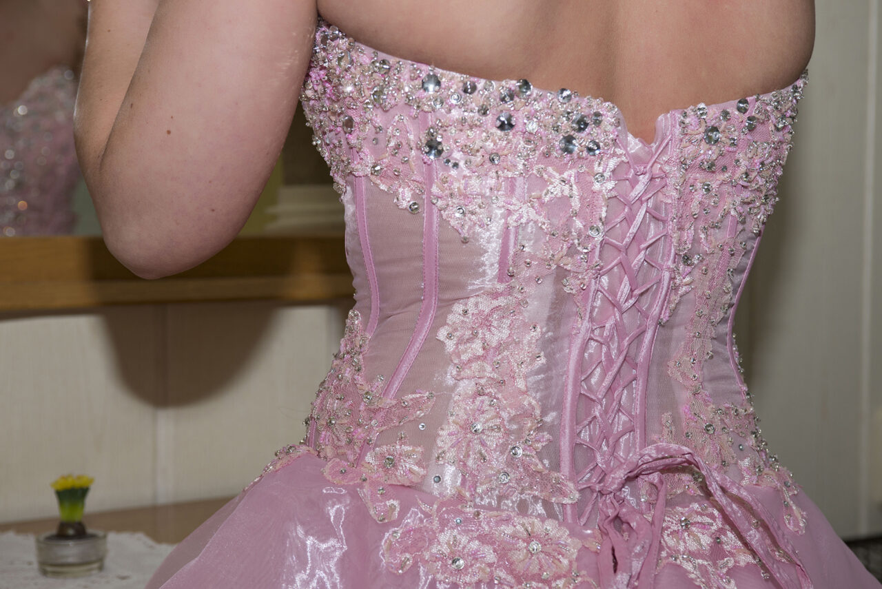Unieke Roze trouwjurk met korset