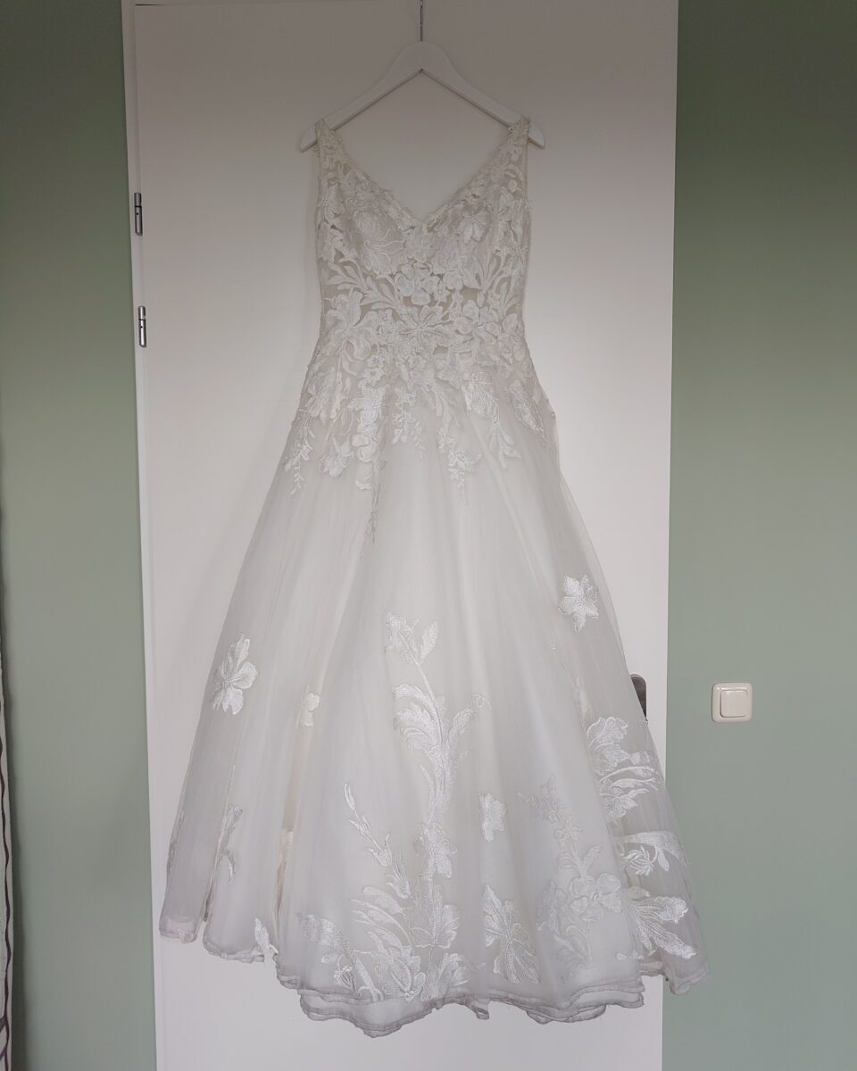 Justin Alexander 88086, Ivoor, Maat 38/40