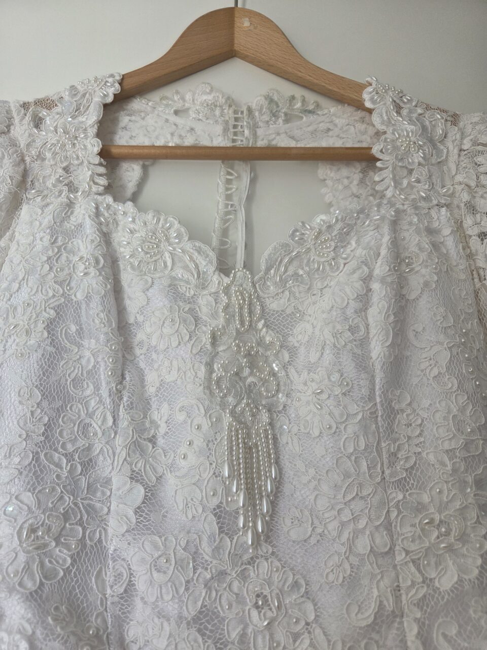 Prachtige Pronovias Trouwjurk met kant & parels