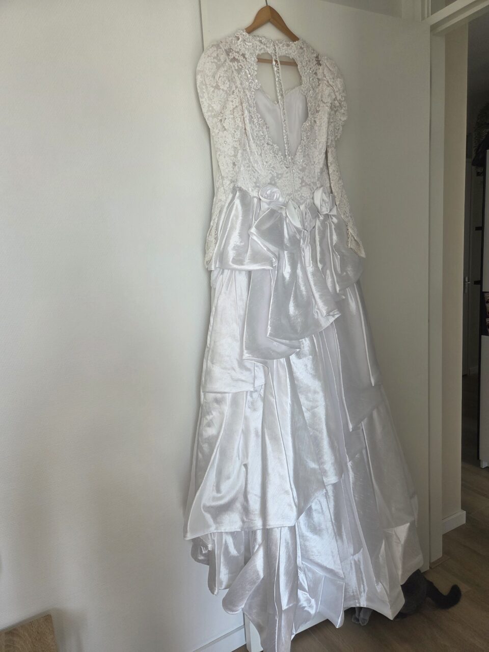 Prachtige Pronovias Trouwjurk met kant & parels