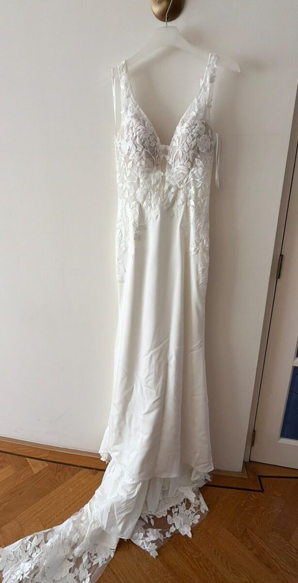 Trouwjurk Unique Bridal (Nieuw: 1595 euro)