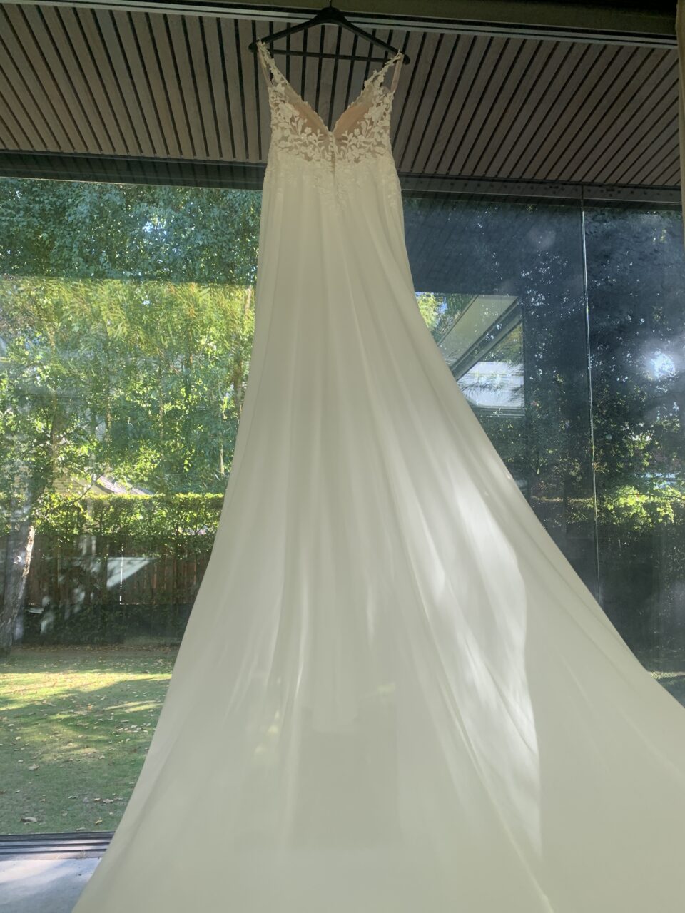Lichtgewicht soepele jurk mt 38 met mooi rugdetail