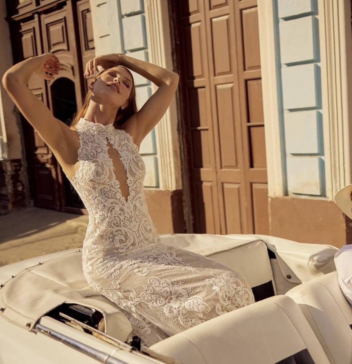 Bohemian trouwjurk met sluier van Herve Paris