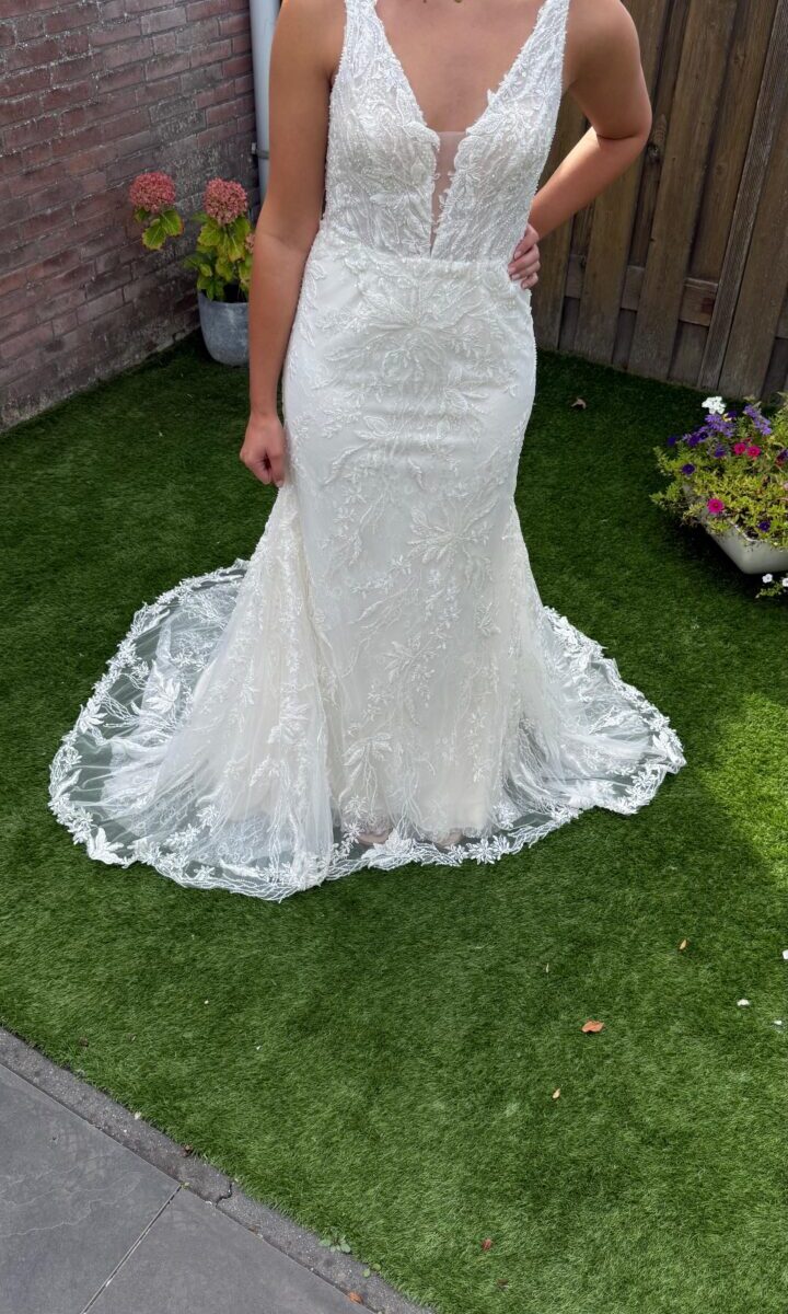 Ongedragen schitterende trouwjurk van Luna Novias
