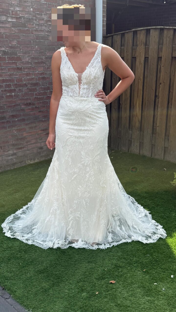 Ongedragen schitterende trouwjurk van Luna Novias
