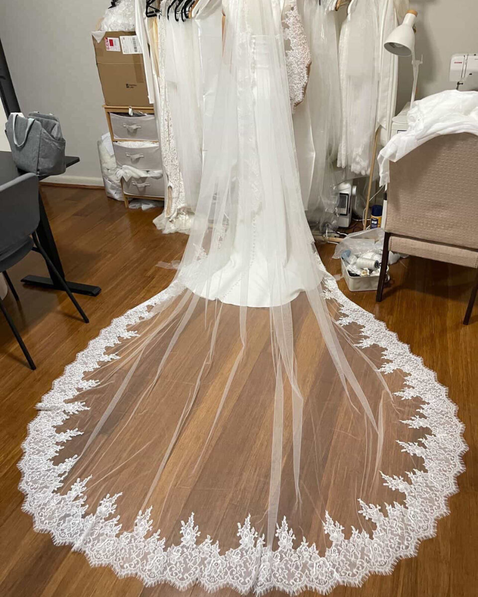 Designer (kanten) Trouwjurk FLORA en Sluier